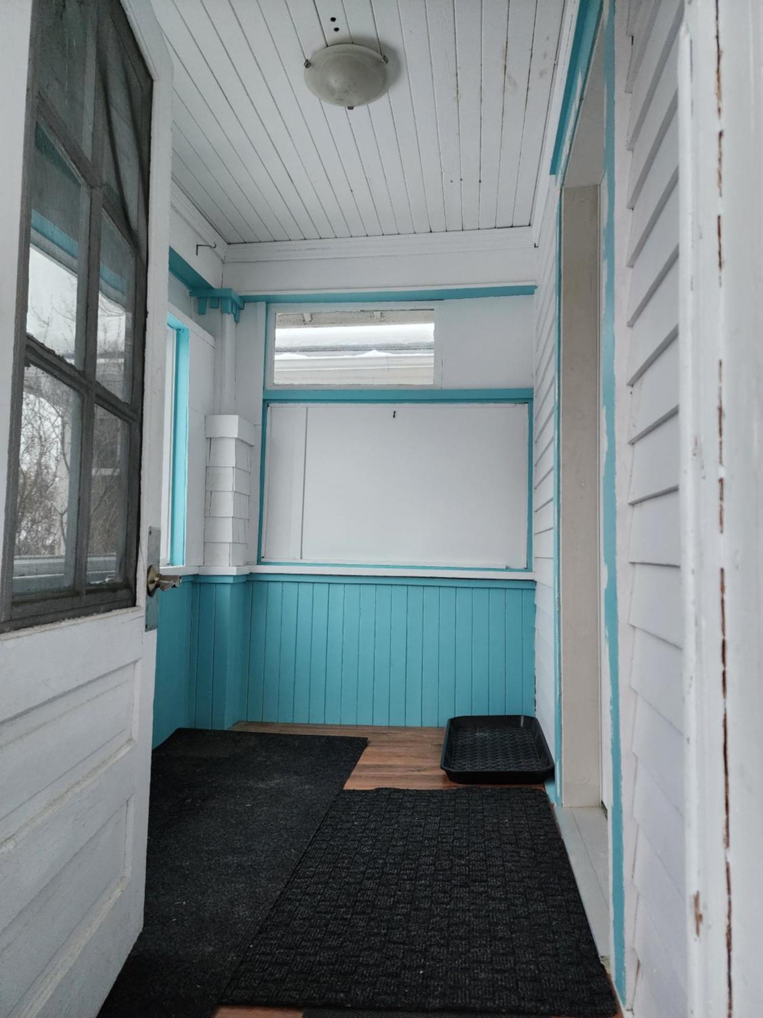 2-bed House For Downtown, Stampede & Mountains *