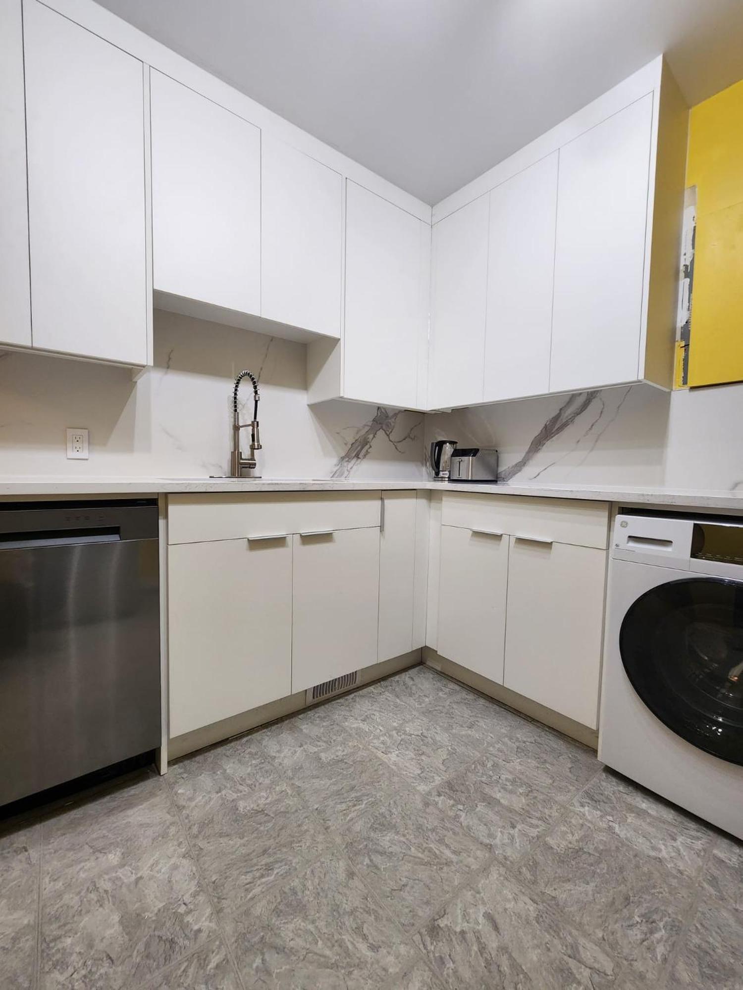 Apartment 2-bed House For Downtown, Stampede & Mountains